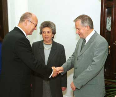 Minister Ioan Mircea Pascu, marszaek Alicja Grzekowiak, wicemarszaek Tadeusz Rzemykowski