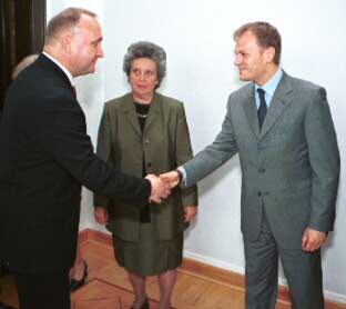 Minister Indulis Berzins, marszaek Alicja Grzekowiak, wicemarszaek Donald Tusk
